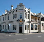 Alexander Hotel - Holiday Sunshine Coast