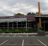 Sandown Park Hotel - Holiday Sunshine Coast