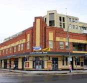 Petersham Inn - Holiday Sunshine Coast
