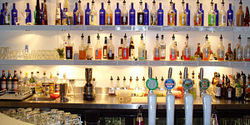Ducks Nuts Bar & Grill - Sunshine Coast Tourism 1