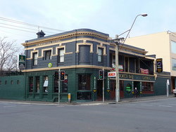 Commercial Hotel Launceston - Holiday Sunshine Coast 1