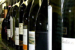 Riverview Hotel & Kains Bar & Restaurant - Holiday Sunshine Coast 1