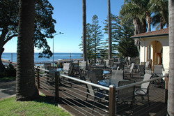 Ocean Beach Hotel - Holiday Sunshine Coast 1