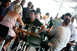 Top End Hotel - Sunshine Coast Tourism 1