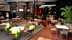 Palmerston Tavern - Holiday Sunshine Coast 1