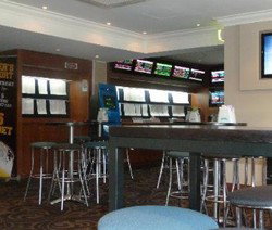 The Bowral Hotel - Holiday Sunshine Coast 1