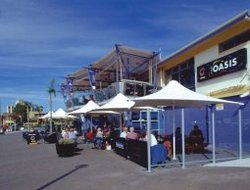 Waterfront Hotel - Sunshine Coast Tourism 3