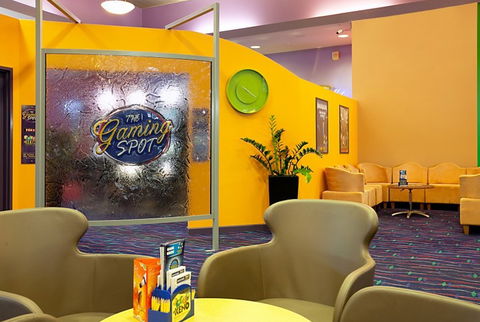 The Palmerston Sports Club Inc - Sunshine Coast Tourism 0