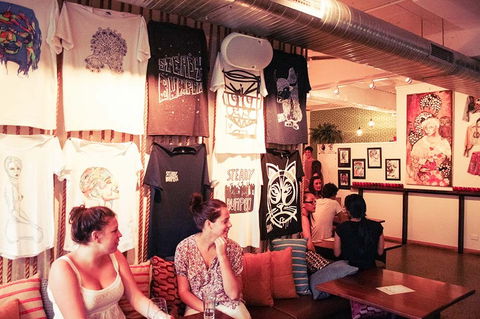 Honky Tonks - Sunshine Coast Tourism 5