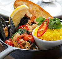 Bistro C Restaurant  Bar - Holiday Sunshine Coast