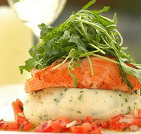 Reef Hotel - Holiday Sunshine Coast
