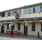Commercial Hotel Alexandra - Holiday Sunshine Coast