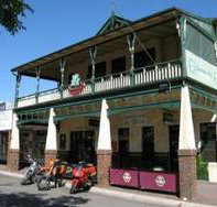 Shamrock Hotel Alexandra - Holiday Sunshine Coast