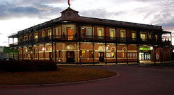 The Grand Terminus Hotel - Sunshine Coast Tourism 0