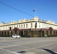 Soden's Australia Hotel - Holiday Sunshine Coast