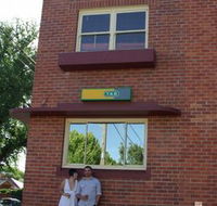 Star Hotel Albury - Holiday Sunshine Coast