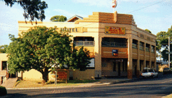 Royal Hotel Drouin - Sunshine Coast Tourism