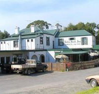 Robin Hood Hotel - Sunshine Coast Tourism