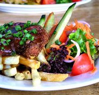 Plough Inn Hotel - Sunshine Coast Tourism