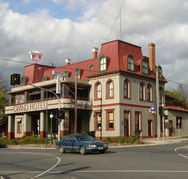 The Grand Hotel Healesville - Holiday Sunshine Coast