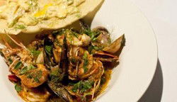 La Scala On Jersey - Holiday Sunshine Coast 0