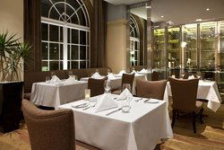 Bistro Fax - Sunshine Coast Tourism 1