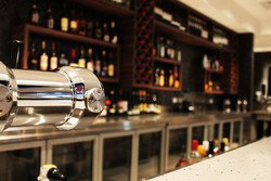 Springs Tavern - Holiday Sunshine Coast 1