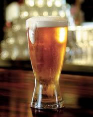 Commercial Hotel Hayfield - Sunshine Coast Tourism 2