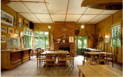 The Blue Duck Inn Hotel - Sunshine Coast Tourism 3