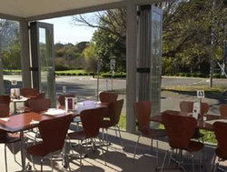 Victorian Tavern - Holiday Sunshine Coast 3