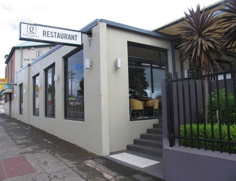 Gates Hotel - Sunshine Coast Tourism 4