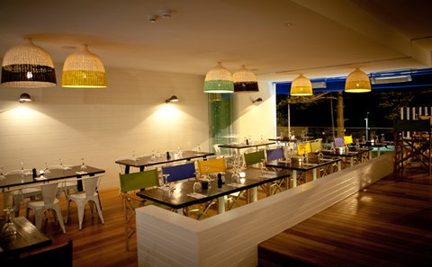 Deck Bar And Dining - Holiday Sunshine Coast 0