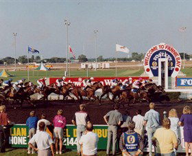 Darwin Turf Club - Sunshine Coast Tourism 0