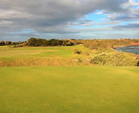 Flinders Golf Club - Holiday Sunshine Coast 0