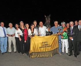 Bathurst Harness Racing Club - Sunshine Coast Tourism 1