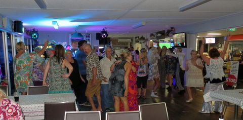 Lake Conjola Bowling Club - Holiday Sunshine Coast 3