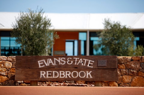Evans & Tate - Sunshine Coast Tourism 1