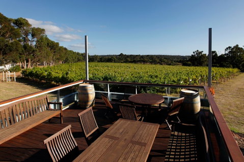 Evans & Tate - Sunshine Coast Tourism 3