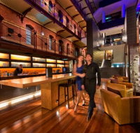 Bluestone Wine Lounge - Holiday Sunshine Coast