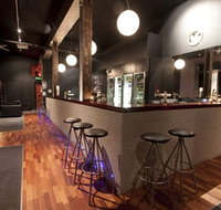 Clique Bar Lounge - Holiday Sunshine Coast