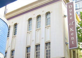 Duke Of Kent Hotel - Holiday Sunshine Coast