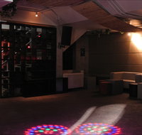 Element Lounge - Holiday Sunshine Coast