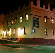 Harts Pub - Holiday Sunshine Coast