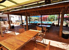 Newman Hotel Motel - Sunshine Coast Tourism 2