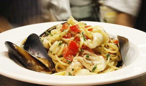 Olivo Restaurant - Holiday Sunshine Coast 1