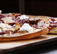 Hugo's Manly - Sunshine Coast Tourism