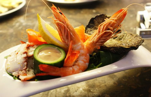 Cyren Restaurant And Bar - Holiday Sunshine Coast 0