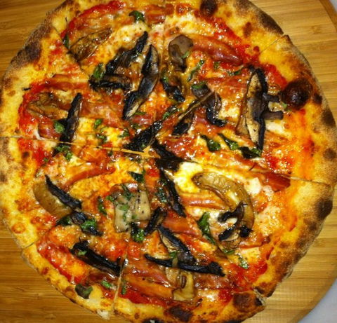 La Rosa Bar And Pizza - Sunshine Coast Tourism 2