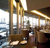 Glass Dining  Lounge Bar - Holiday Sunshine Coast