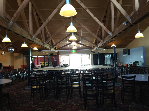 Currimundi Hotel - Sunshine Coast Tourism 2